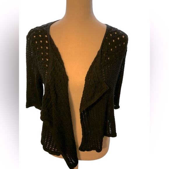 Cato Women's Little Black Sweater Large but fits like a Med/Large - Picture 2 of 6